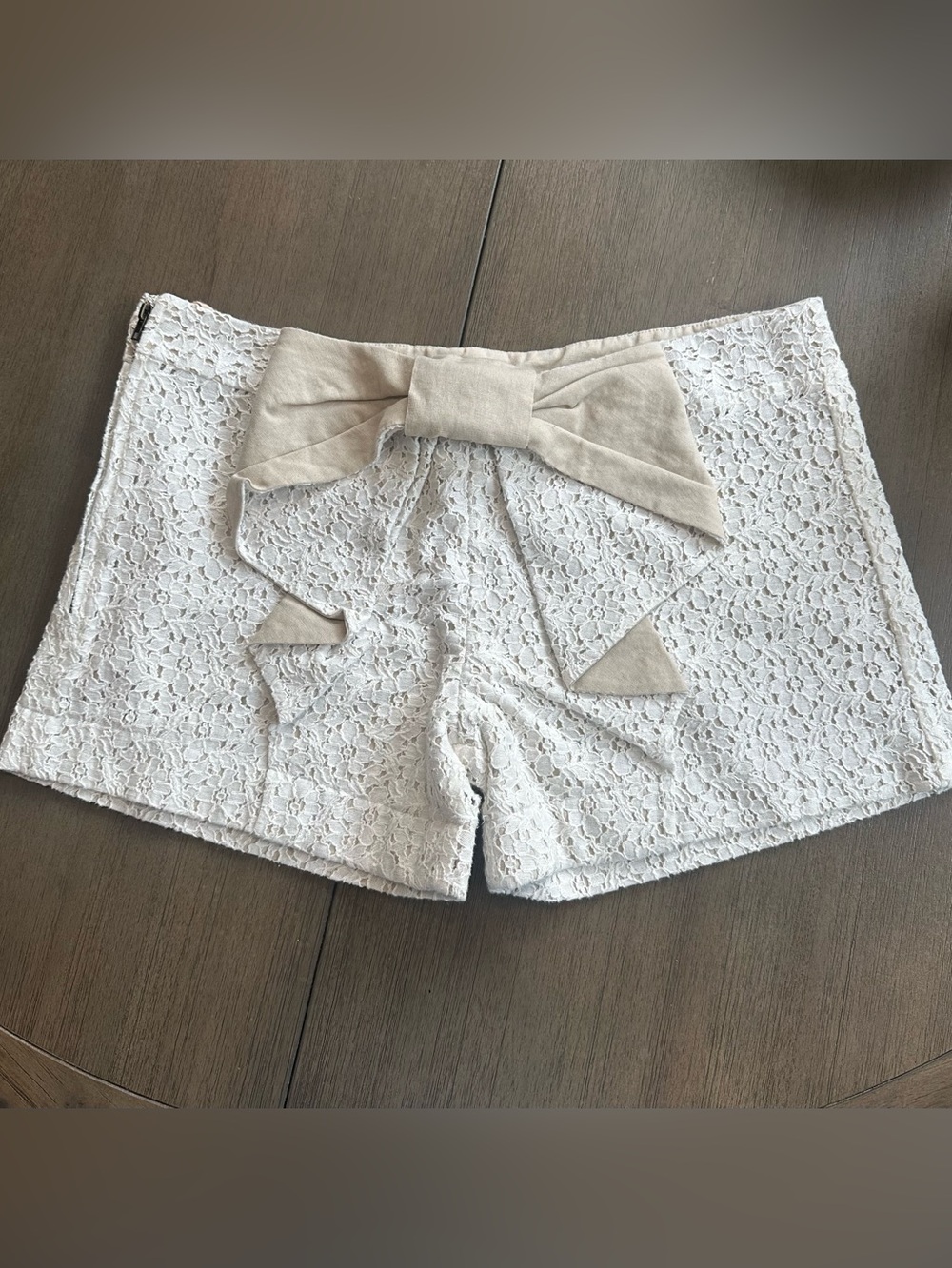 Judith March White Lace Mini Skirt w/ Oversized Bow Size Large Coquette